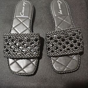 Circus NY by Sam Edelman black flat sandals